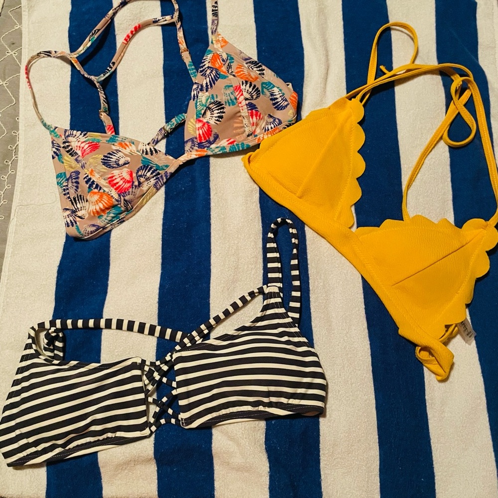 Bikini tops set